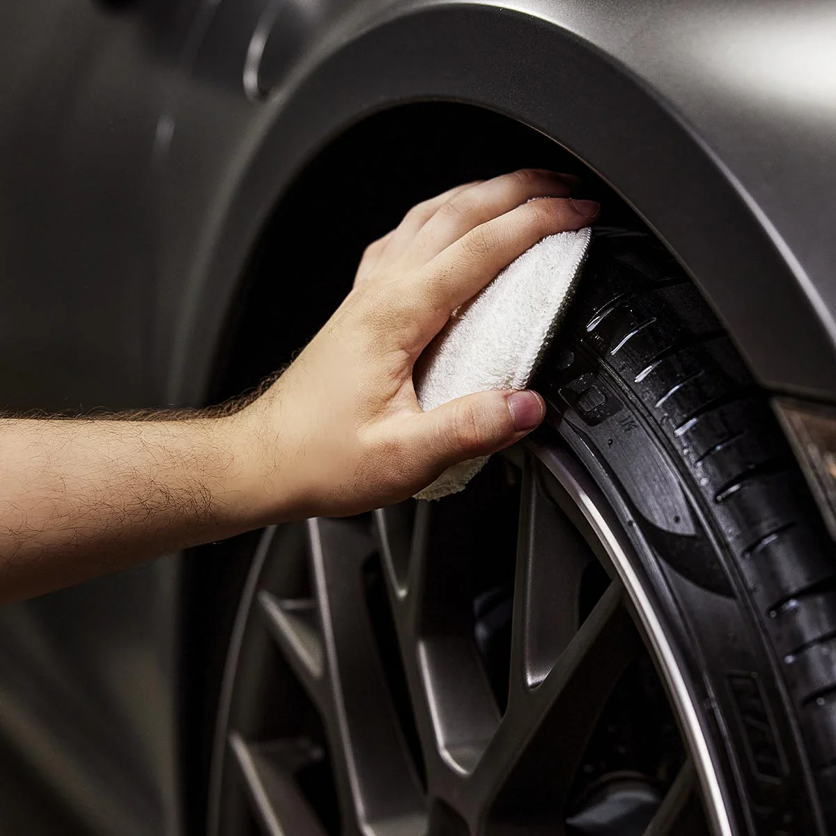Tire Dressing - Image 7